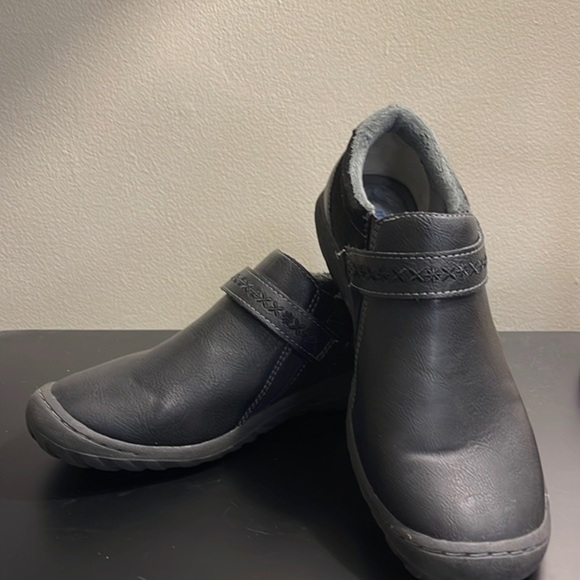 JBU by Jambu, 8, True Black, Blakely Encore with a Nordic Embroidery on Strap - Picture 14 of 14